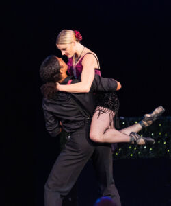 Smuin artists Tessa Barbour and Ricardo Dyer perform the “Nem as Paredes Confesso” duet from Michael Smuin’s "Tango Palace" at Smuin's Annual Gala in 2023.