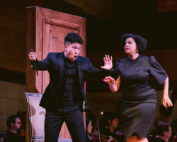 Mezzo-soprano Charlotte Siegel (left) as Anna Bolena pleads with tenor Jin Yu (right) as Percy to flee England. Heartbroken, he draws his sword to end his life in Donizetti’s "Anna Bolena," featured in Merola Opera Program’s Schwabacher Summer Concert: "It’s Complicated – Love & Opera," July 10 and 12, 2025, at the Caroline H. Hume Concert Hall at the San Francisco Conservatory of Music.